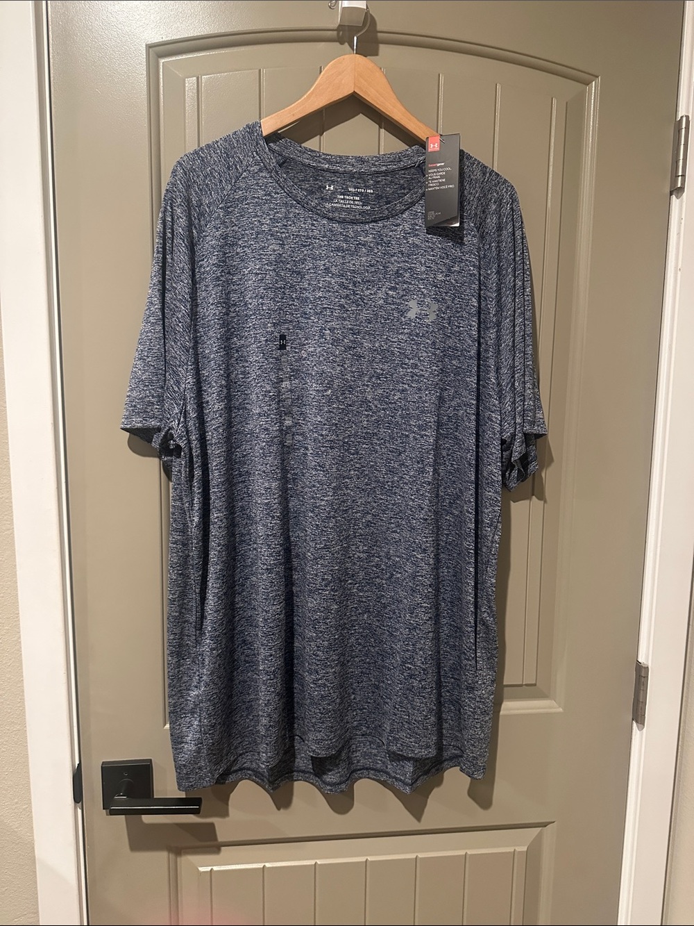 UNDER ARMOR Heathered Navy Blue Performance Tee